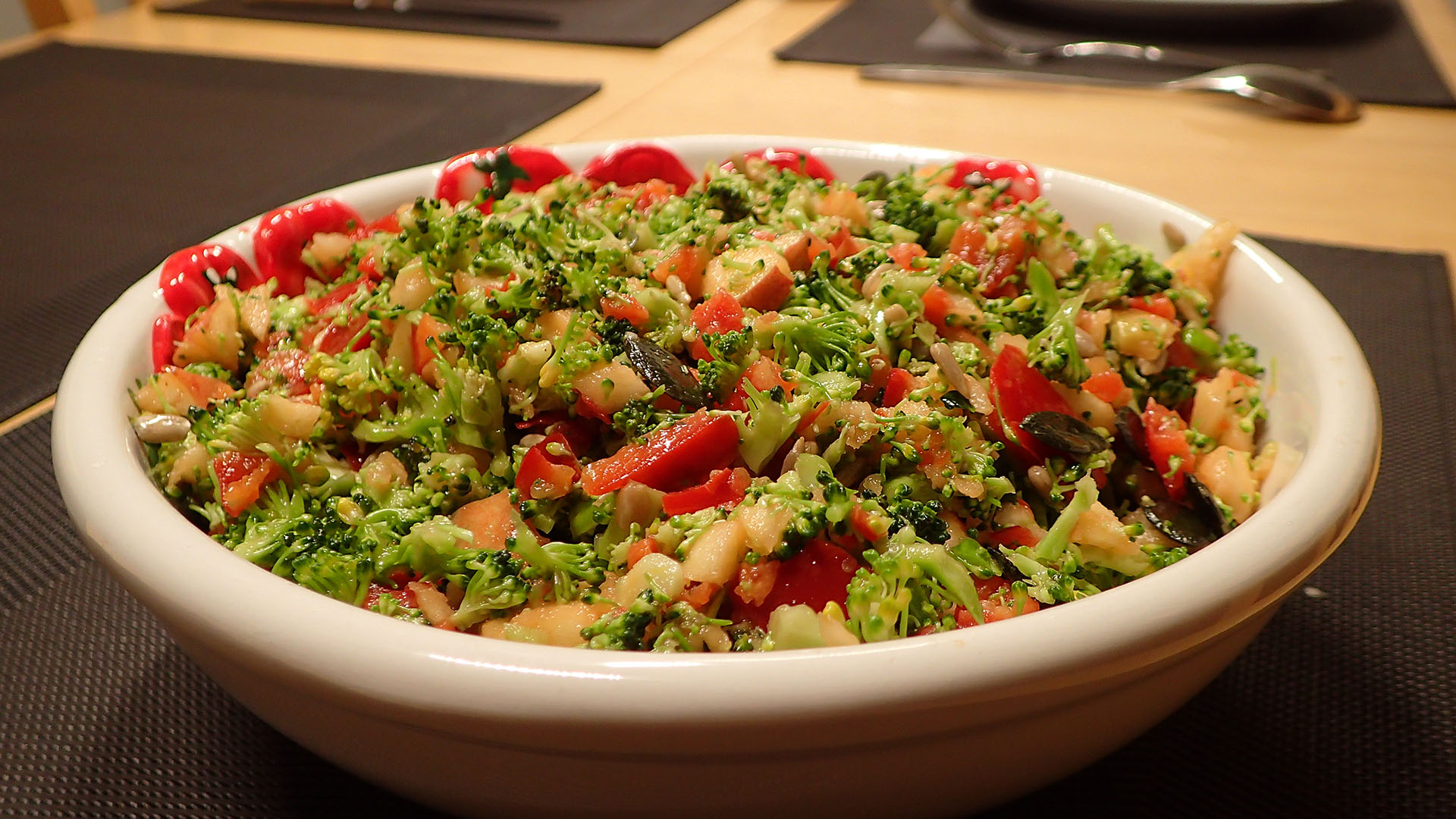 Brokkolisalat