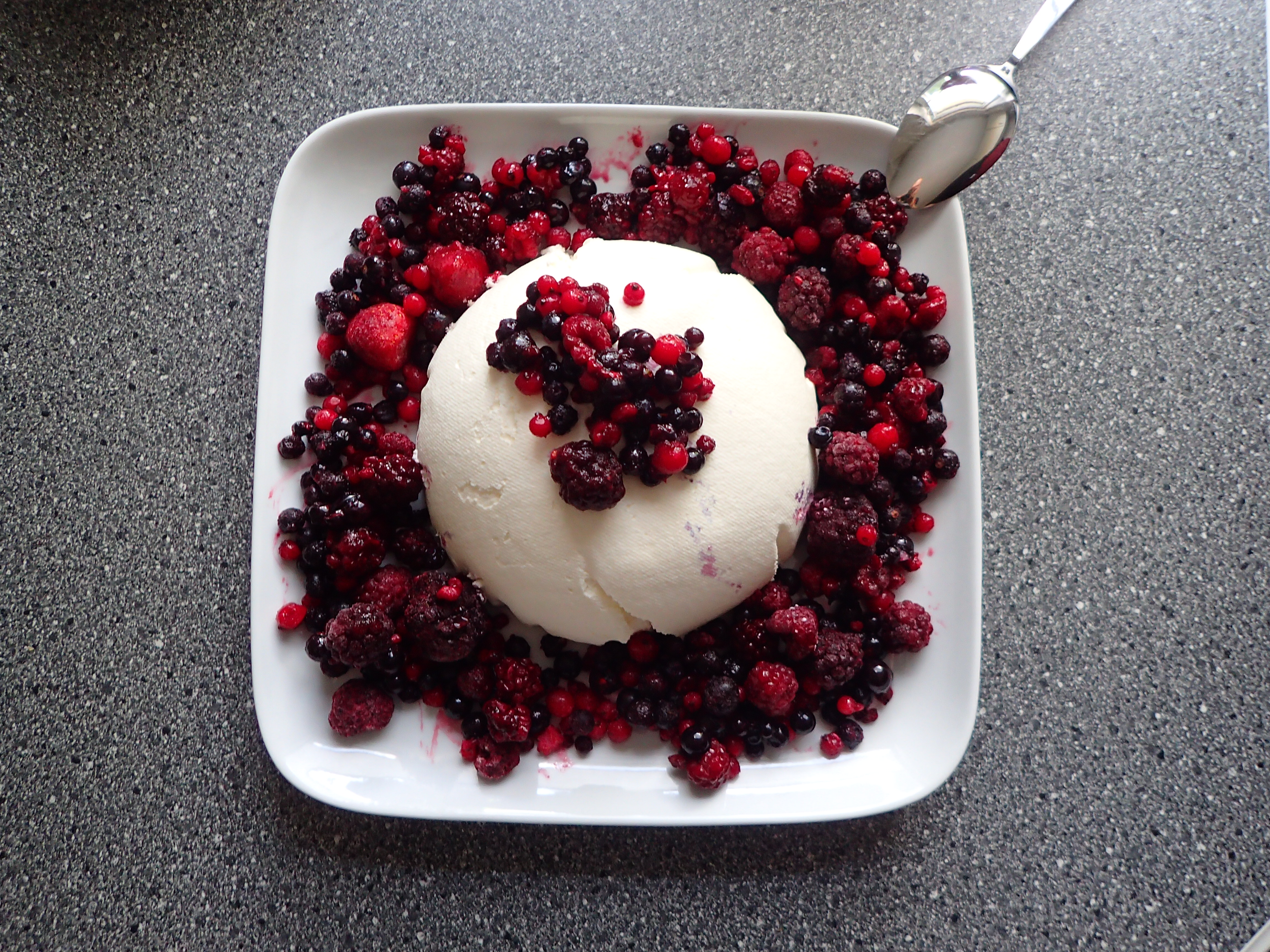 Joghurt-Bombe