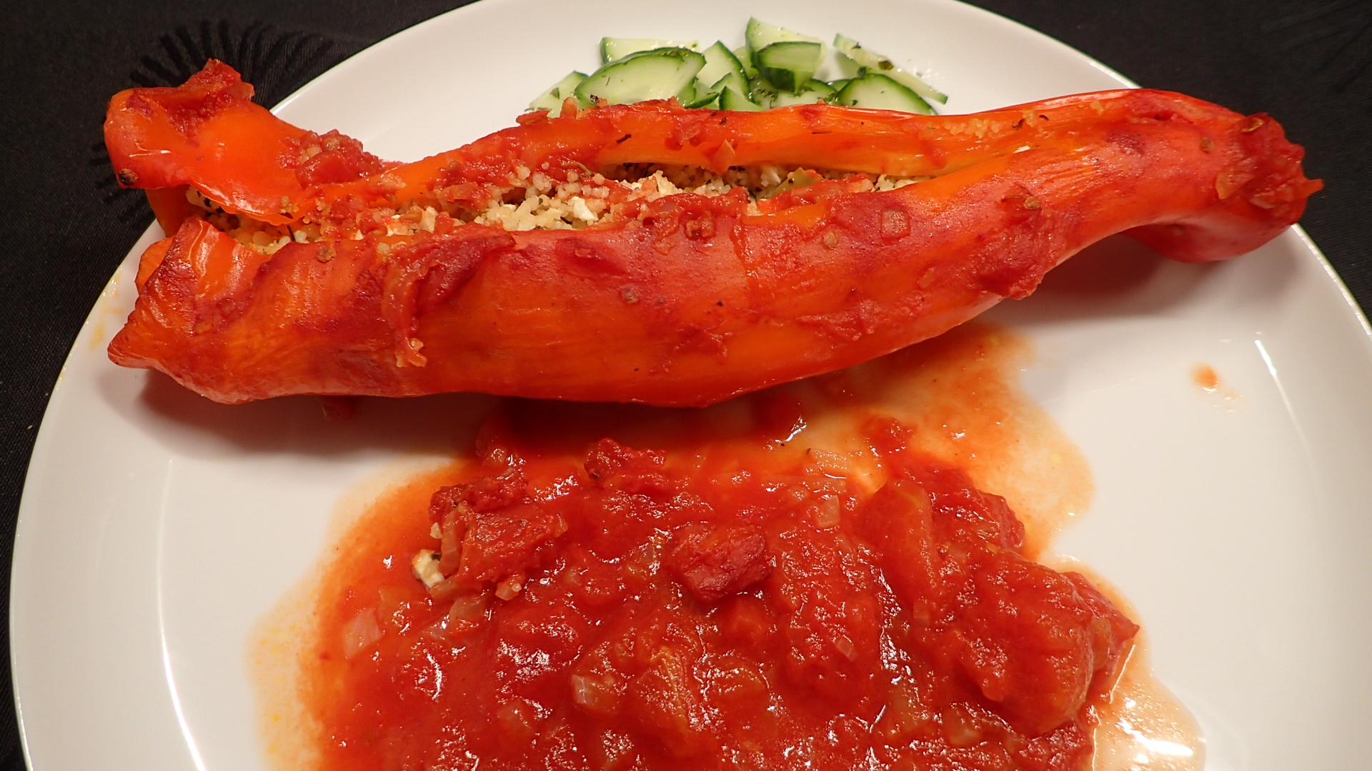 Spitzpaprika, mit Couscous gefüllt