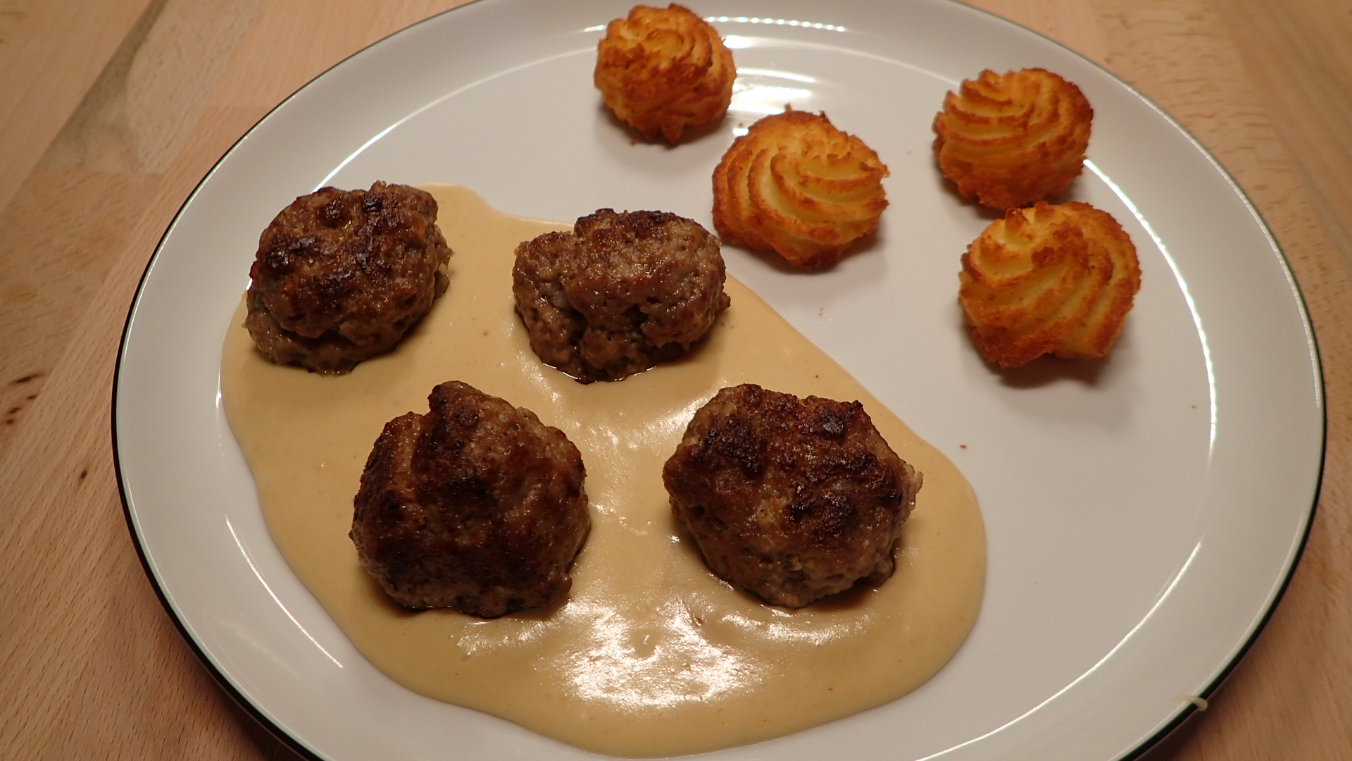 Köttbullar