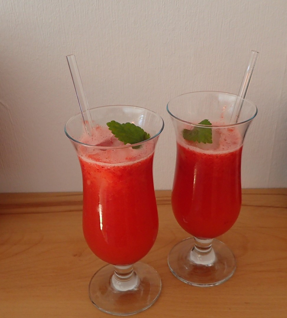 Virgin Erdbeer-Caipirinha