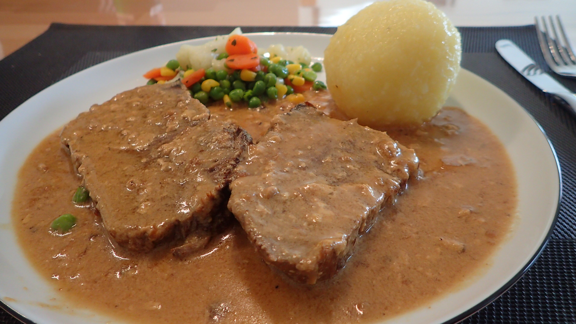 Rinderrahmbraten