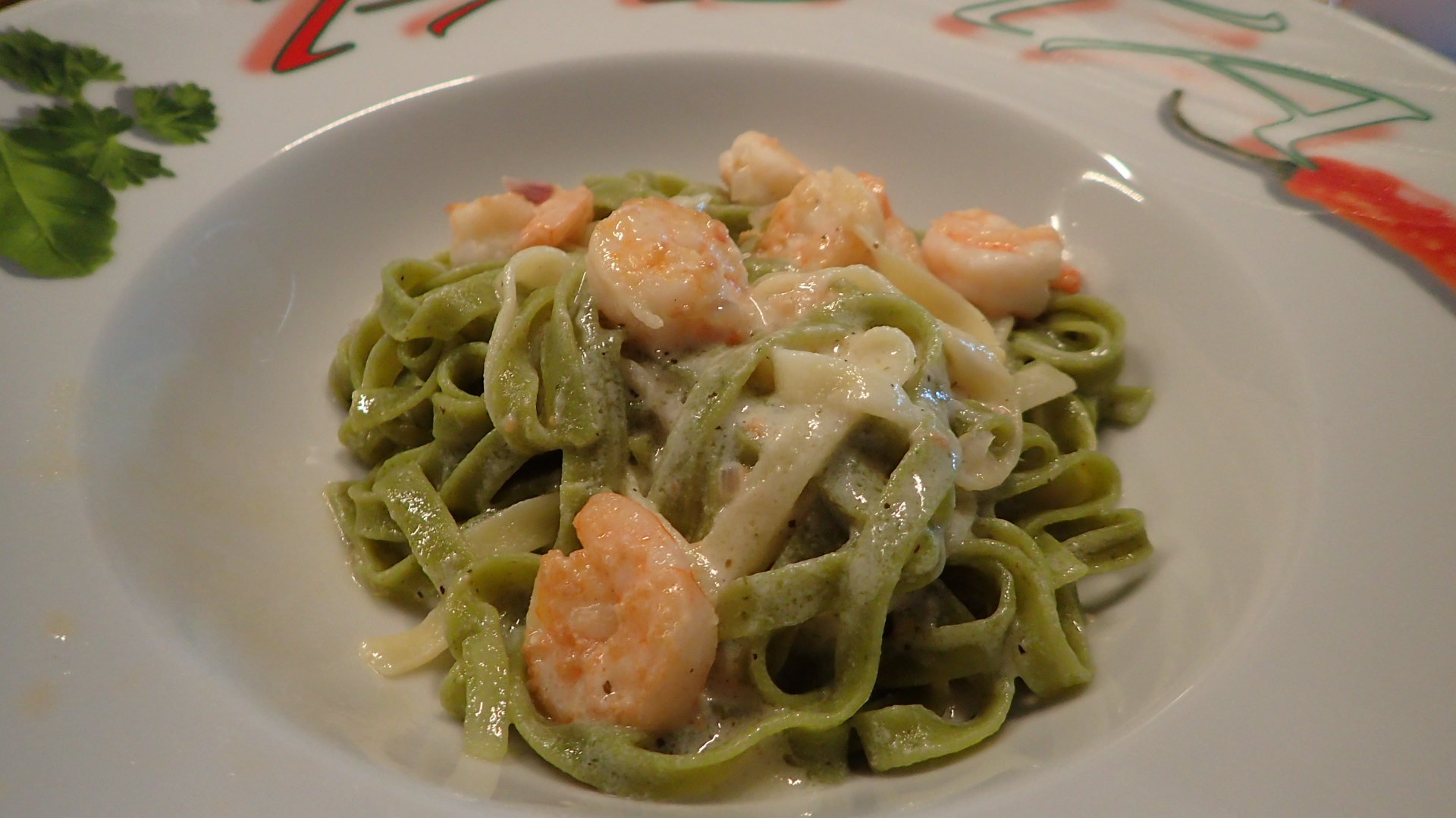 Tagliatelle mit Garnelen in Sekt-Sahne-Sauce